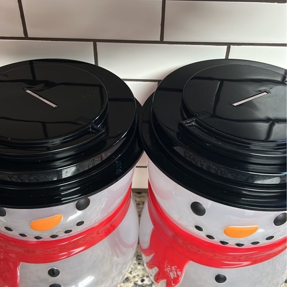 RARE Snowman Coin Bank (set of 2) - Bath & Body Works - Picture 4 of 12